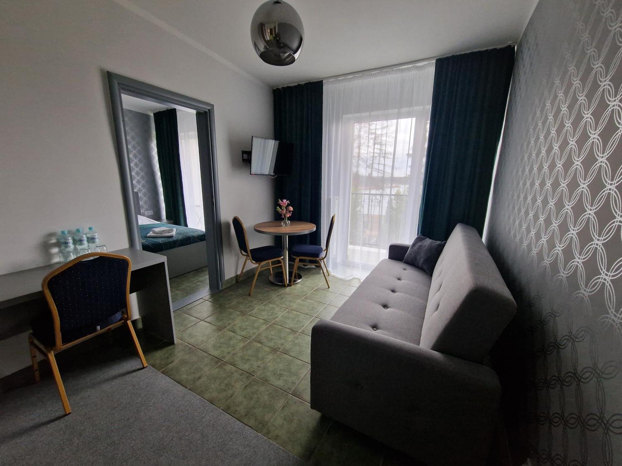Gosciniec Nad Zalewem Sosina Hotel Jaworzno Buitenkant foto