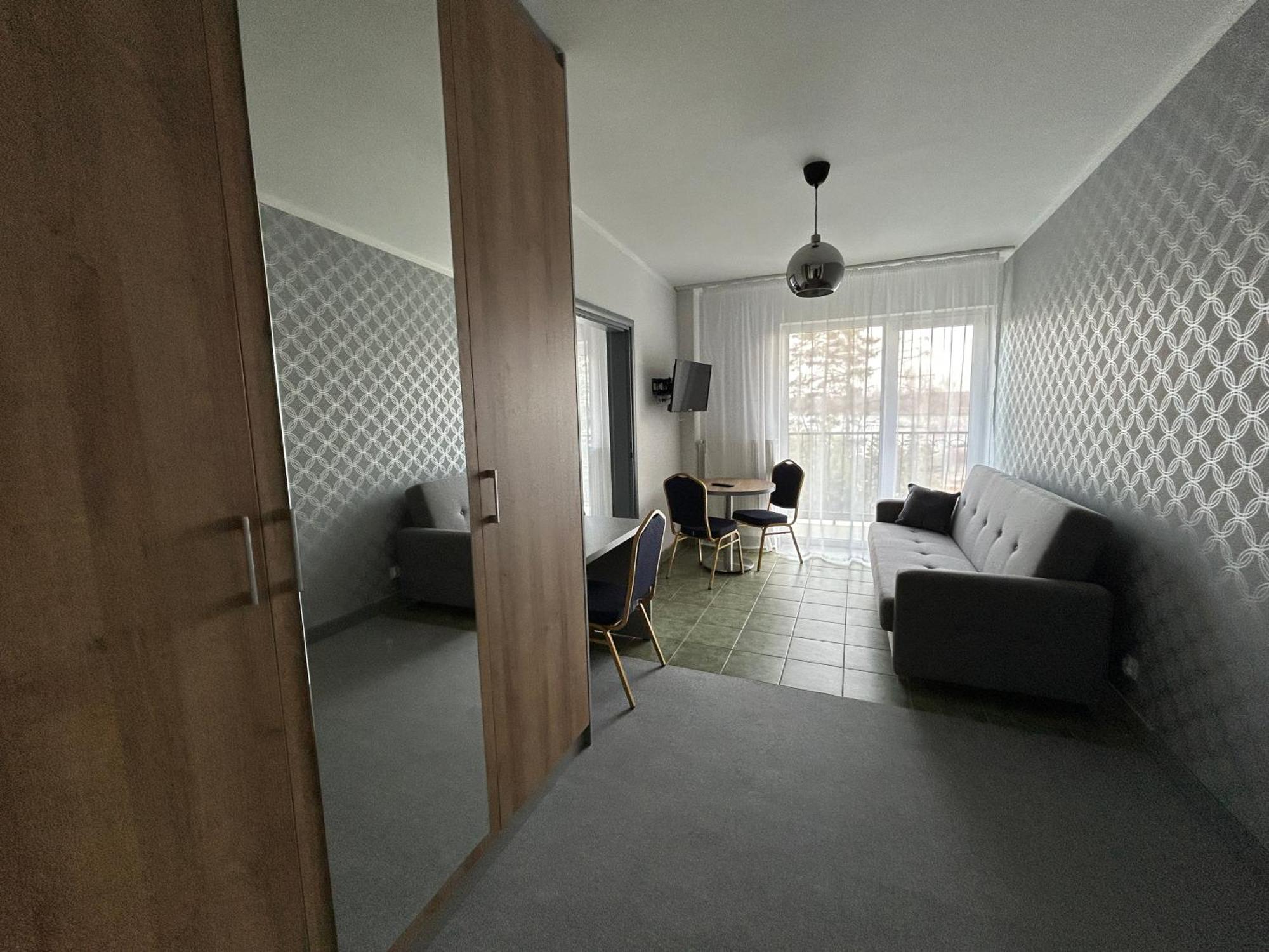 Gosciniec Nad Zalewem Sosina Hotel Jaworzno Buitenkant foto